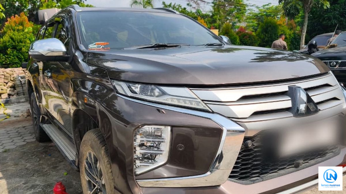 KPK Sita Pajero Sport dari Istri Kedua Bupati Kuansing Terkait Dugaan Suap