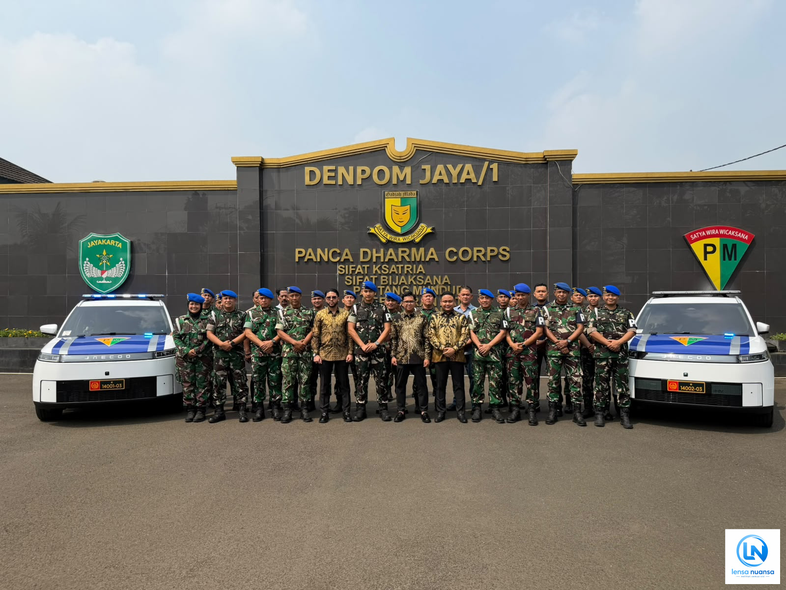 Cess Gold Foundation Memberikan 2 Mobil Listrik kepada Dandenpom Jaya I
