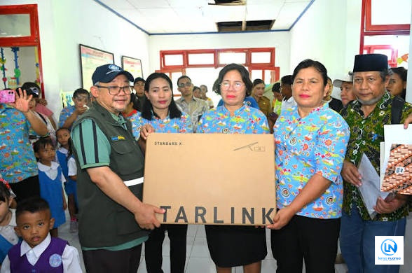 Pendidikan Berkualitas Tak Kenal Jarak: Laptop dan Starlink Tiba di Miangas
