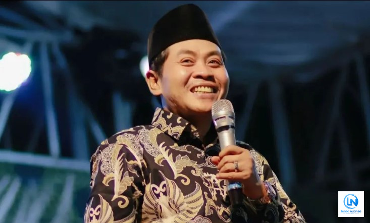 KH Ahmad Anwar Zahid Alami Kecelakaan, Mobil Alphard Ditabrak Truk Trailer di Bojonegoro