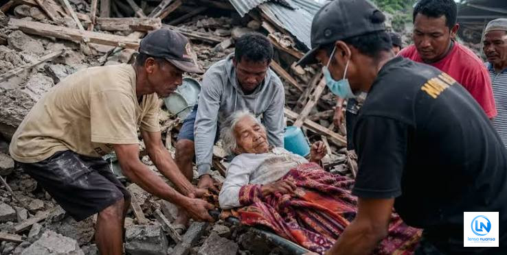 Nenek 84 Tahun Selamat Setelah Empat Hari Terjebak di Bawah Reruntuhan Gempa di Sikka