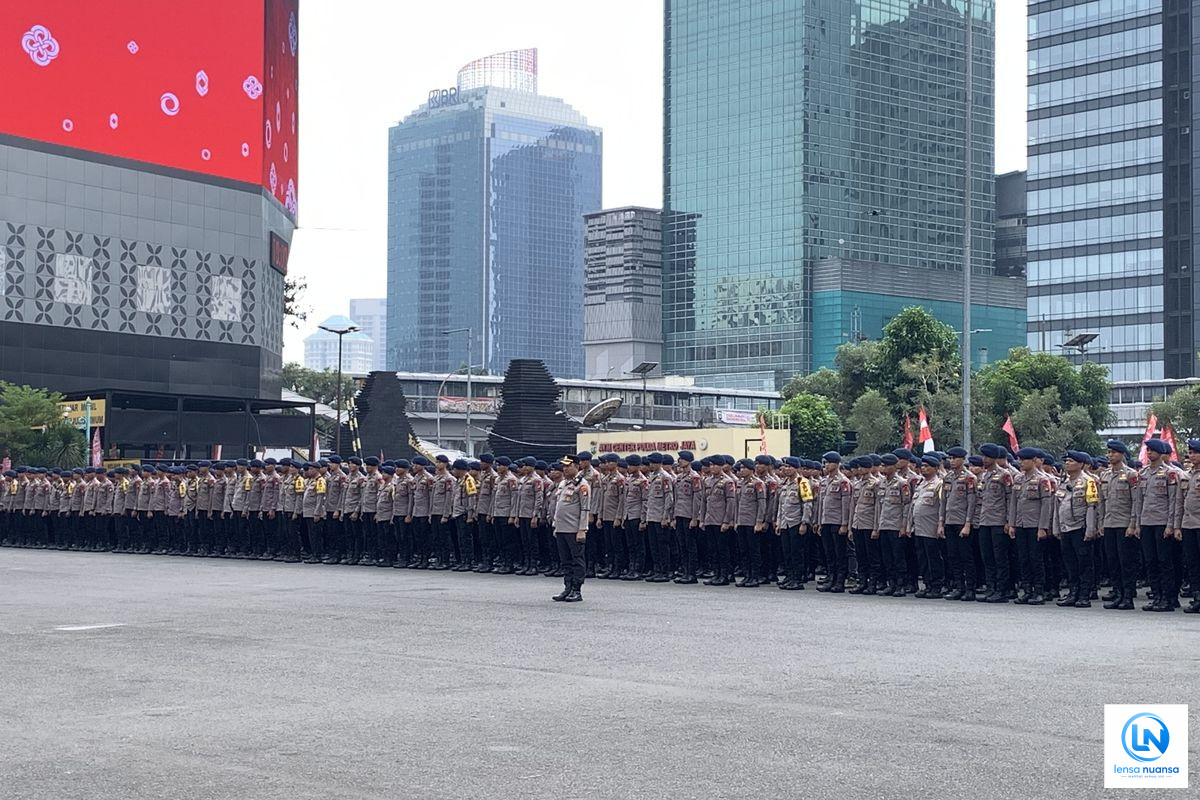 Polda Metro Jaya Larang Personel Bawa Senjata Api Saat Kawal Demo di Jakarta