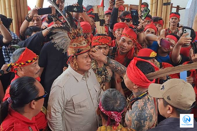 Tiba di Kalbar, Prabowo Langsung Gelar Rapat Penanganan Karhutla