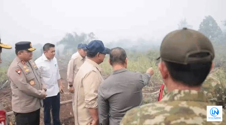 Tiba di Kalbar, Prabowo Pimpin Rapat Penanganan Karhutla: 198 Hotspot Terdeteksi