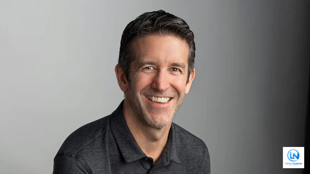 John Ternus Resmi Jadi CEO Apple, Gantikan Tim Cook Setelah 15 Tahun Memimpin