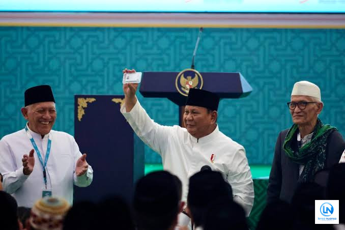 Prabowo Resmi Terima KARTANU Seumur Hidup di Muktamar NU Jombang, Sebut Kehormatan Luar Biasa